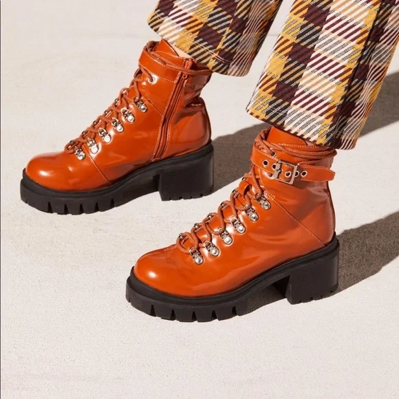 Jeffrey Campbell Czech Orange Lace-Up Ankle Boots faux leather 6M - Picture 9 of 9